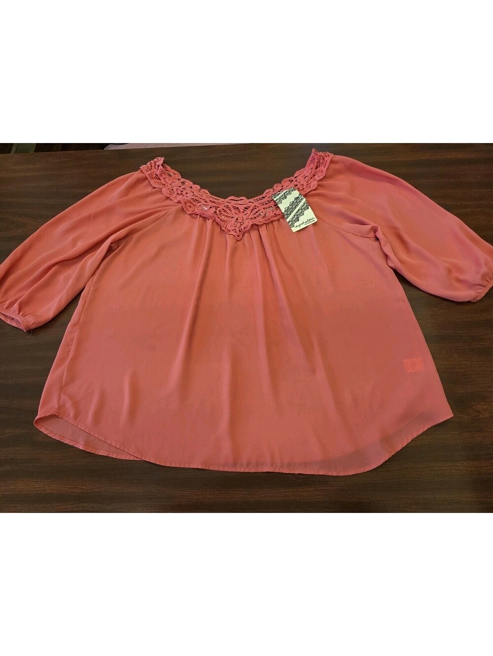 Eyeshadown NWT Womens 2X Coral Crochet Lace Yoke Boho Peasant Blouse Plus Size
